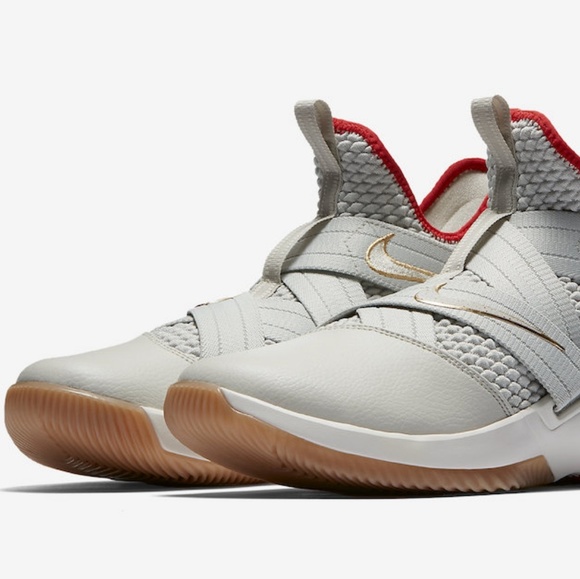 ☆New☆ Nike LeBron Soldier 12 Light Bone - Picture 8 of 8
